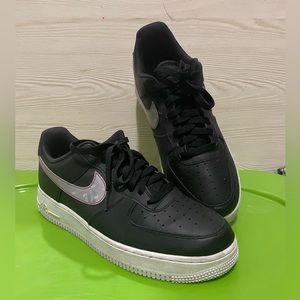 Women’s 8.5 Air Force ones
